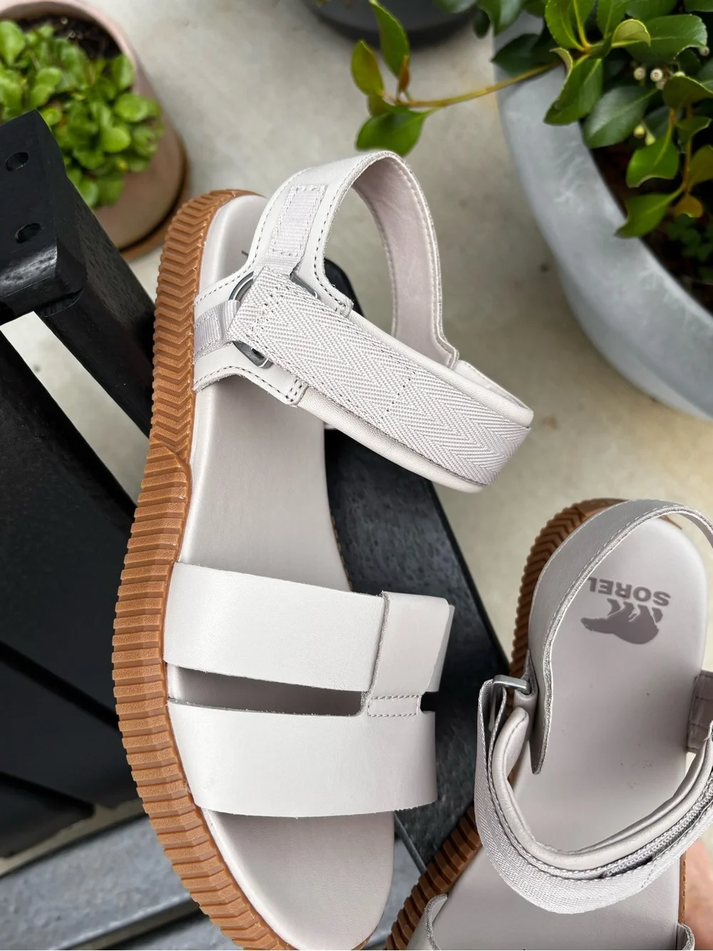 Sorel offWhite Leather Strappy Platform Sandals with Gum Sole new without tags